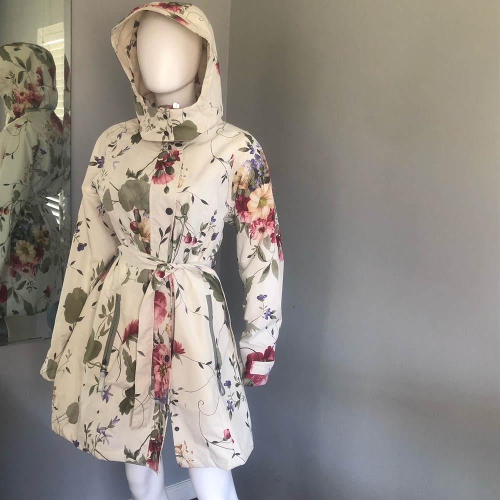 Floral Raincoat - Picture 3 of 3